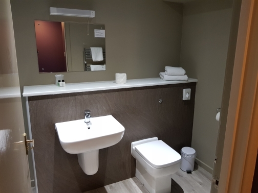 Standard King Twin Bathroom
